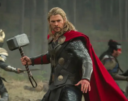 How Mjolnir Will Return in Thor Love & Thunder Thor 4